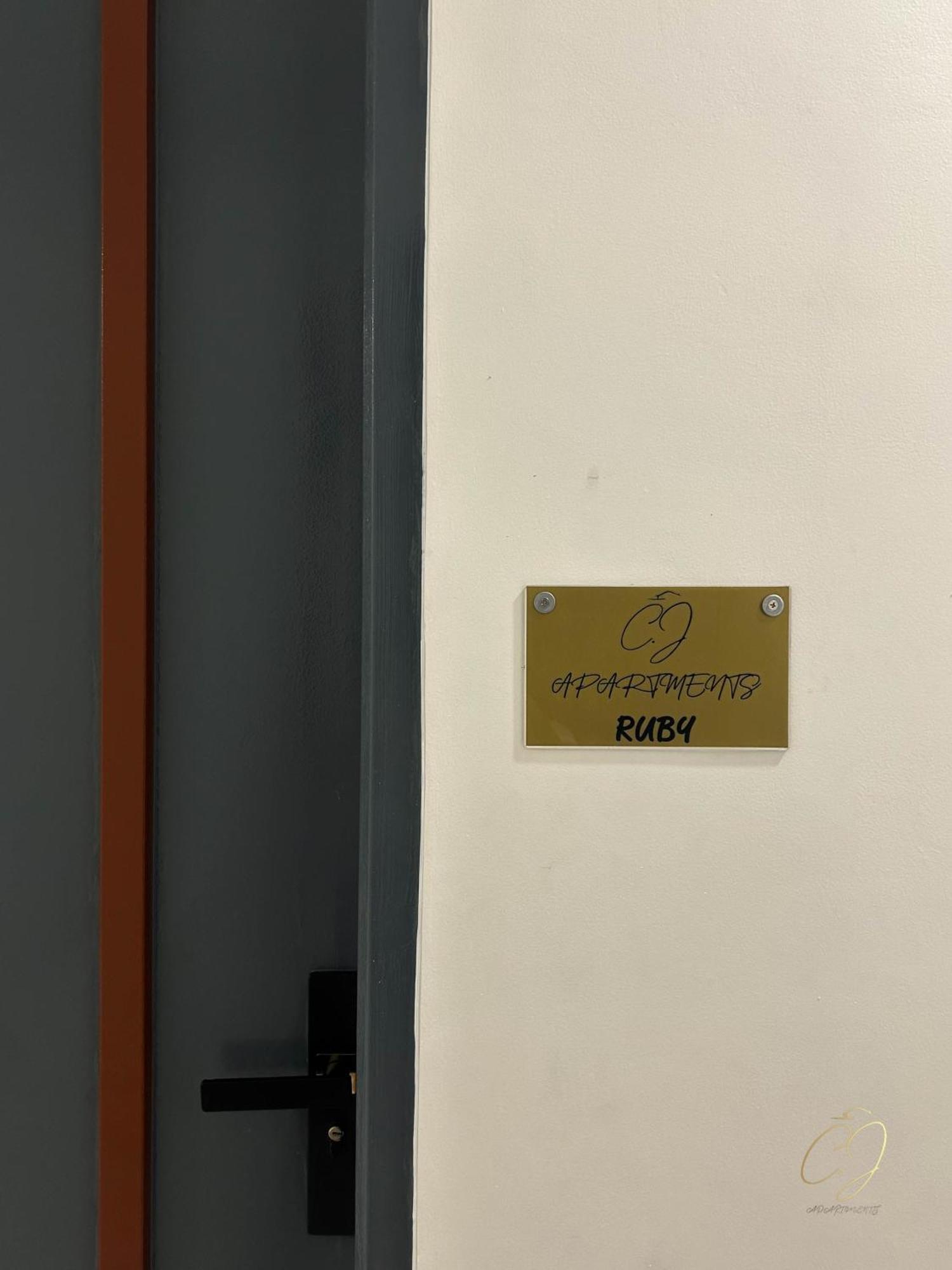 Cj Apartments Олонгапо Екстериор снимка