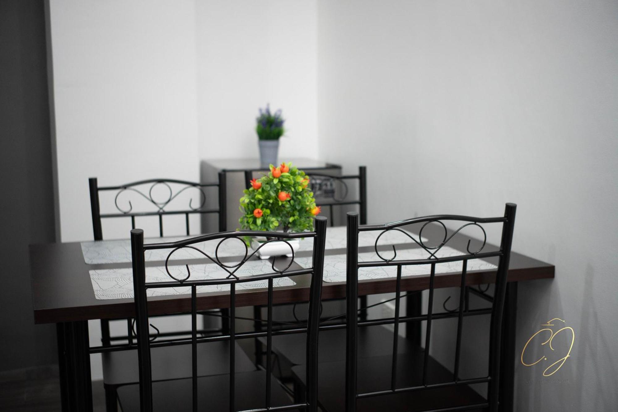 Cj Apartments Олонгапо Екстериор снимка